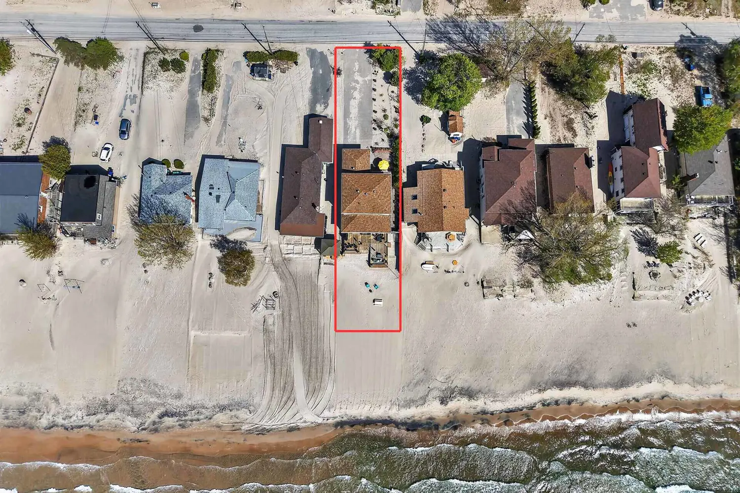 1092 Tiny Beaches Road photo 3