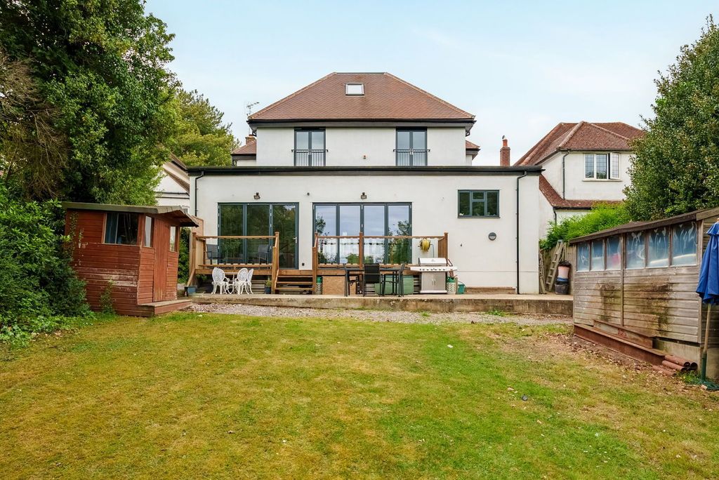 Additional image 30 of 6 bed detached house for saleWalkfield Drive, Epsom KT18