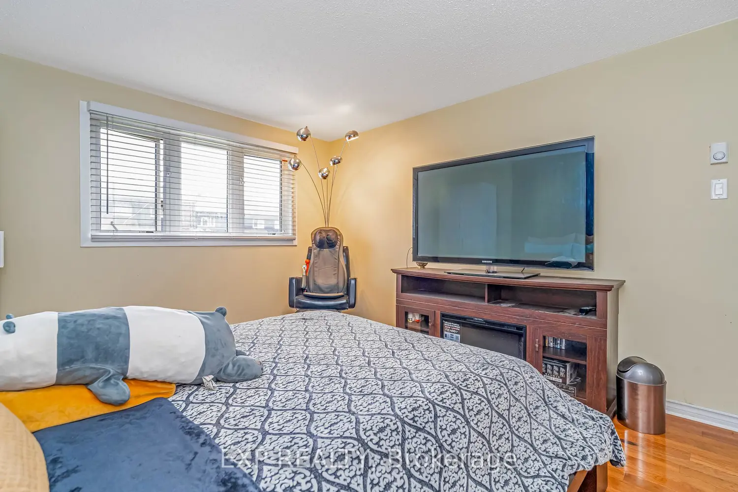 Additional image 7 of 2610 Draper Avenue 12