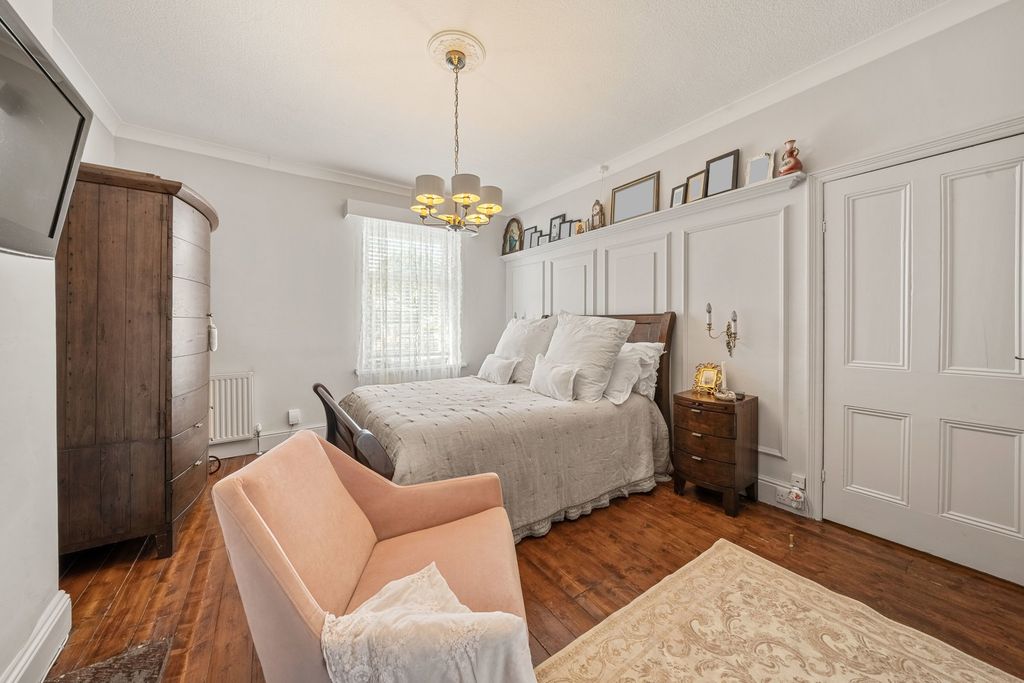 Additional image 8 of 4 bed terraced house for saleJepson Lane, Elland HX5