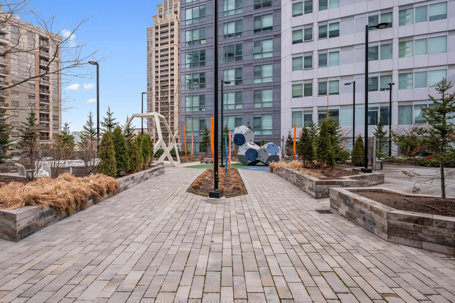 Additional image 14 of 4065 Confederation Parkway 3209