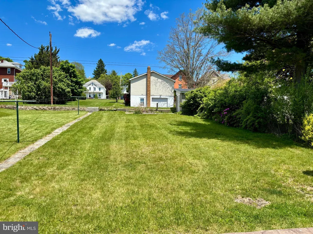 126 Washington Street, Frostburg, MD 21532