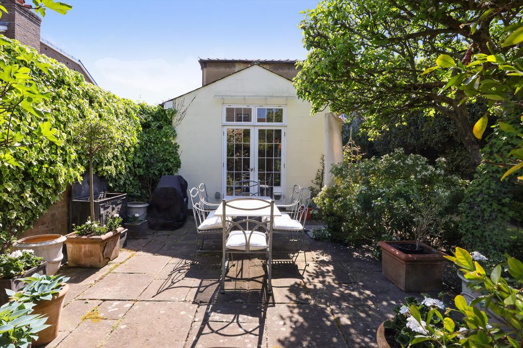 Additional image 18 of 5 bed semi-detached house for salePalace Road, East Molesey, Surrey KT8