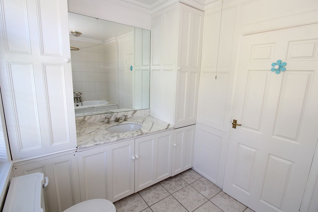 Additional image 16 of 5 bed detached house for saleLongdown Lane North, Epsom KT17