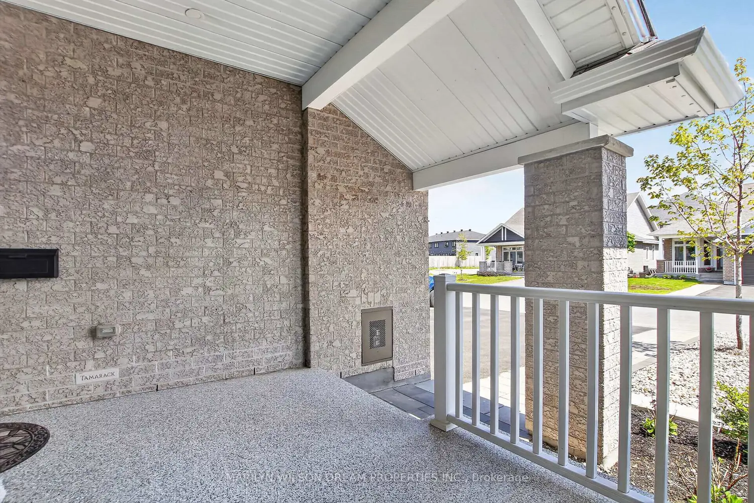203 Maygrass Way photo 2