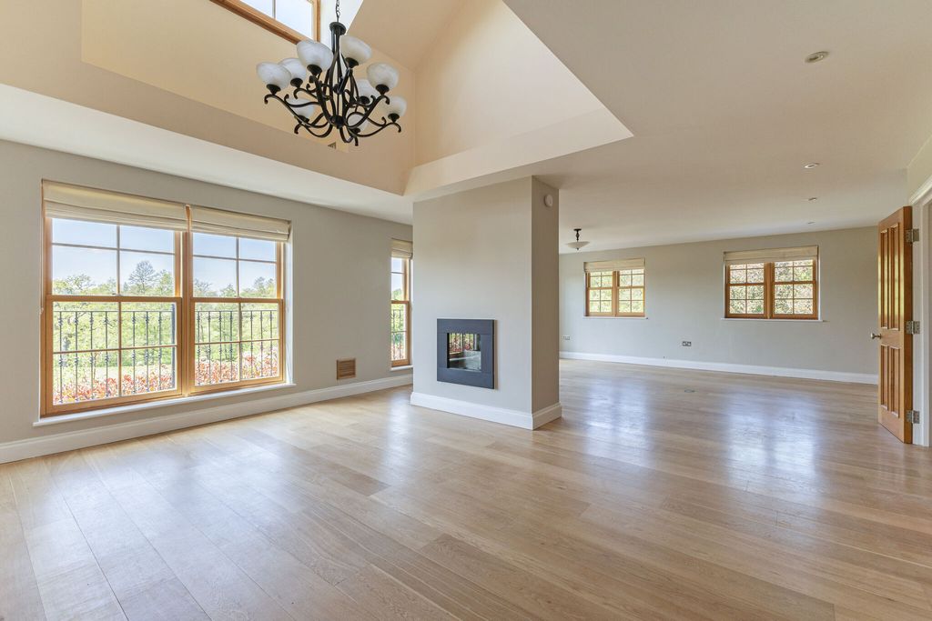 Additional image 15 of 5 bed detached house for saleNorthcroft Close, Egham TW20