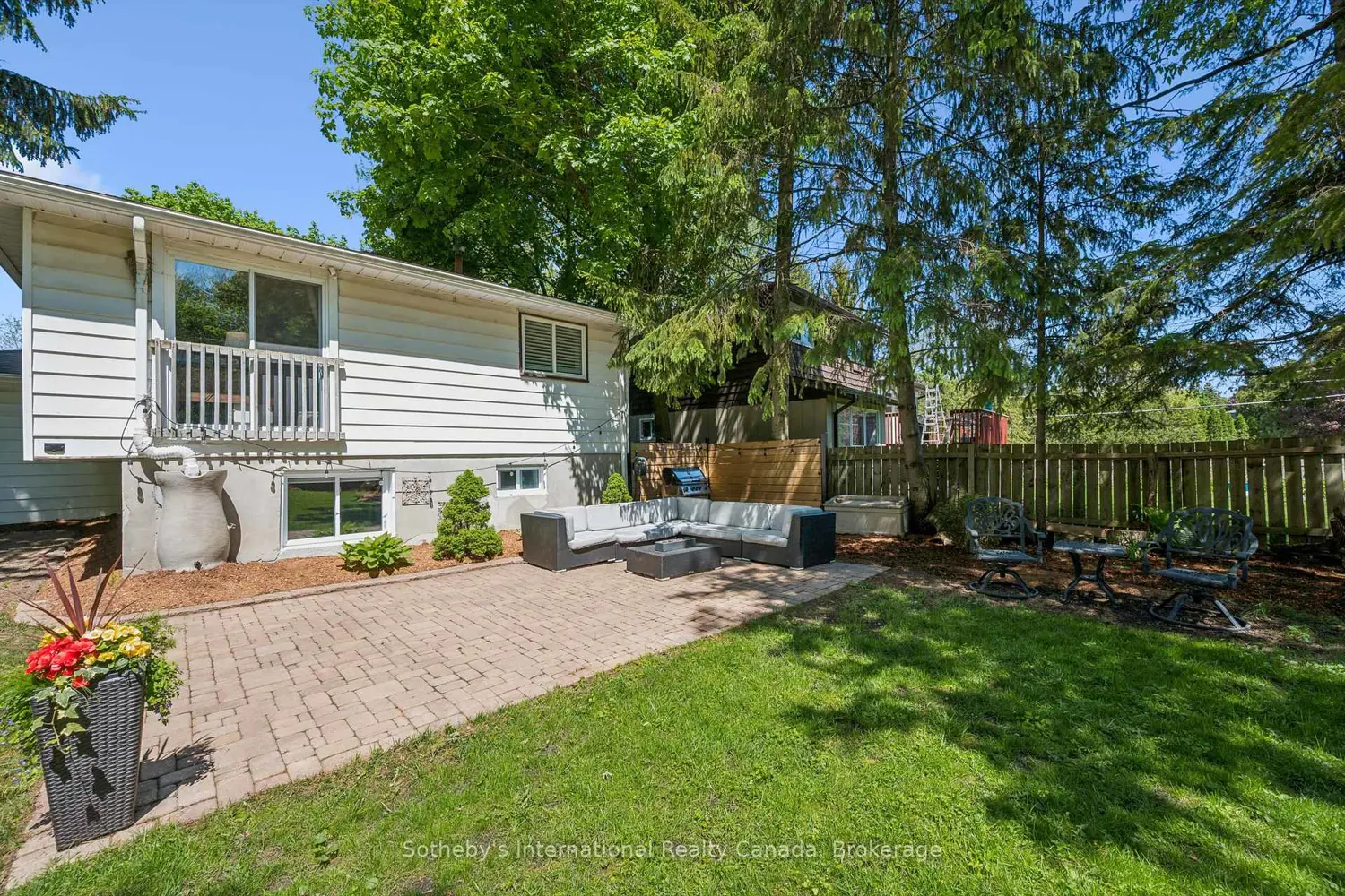 Additional image 17 of 401 Midwood Crescent
