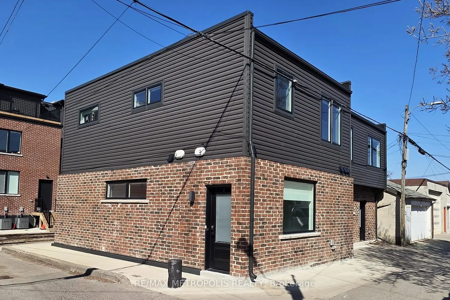 Additional image 20 of 447 Lansdowne Avenue