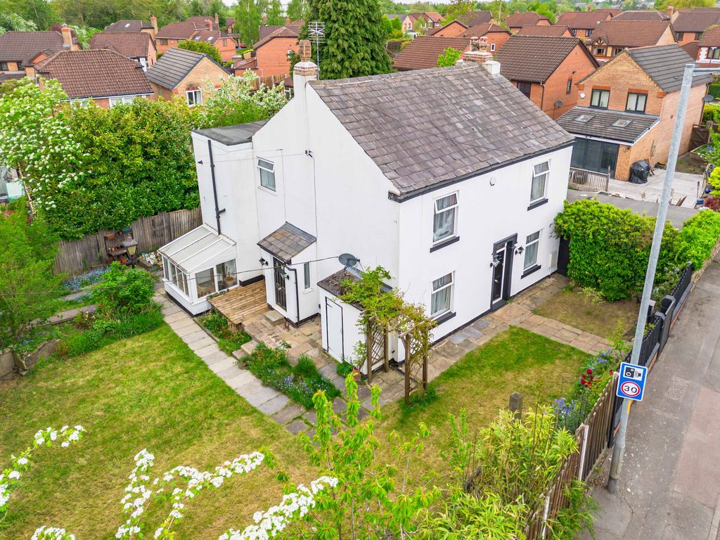 3 bed detached house for saleKing Street, Dukinfield SK16