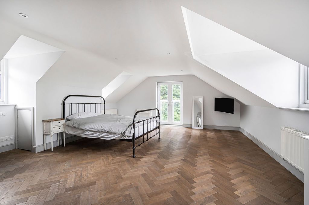 Additional image 22 of 7 bed detached house for saleHeadley Road, Epsom KT18
