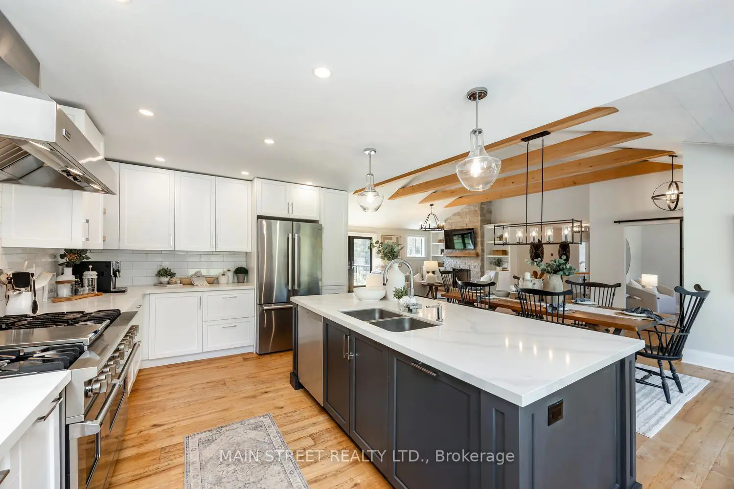 4730 Devitts Road photo 4