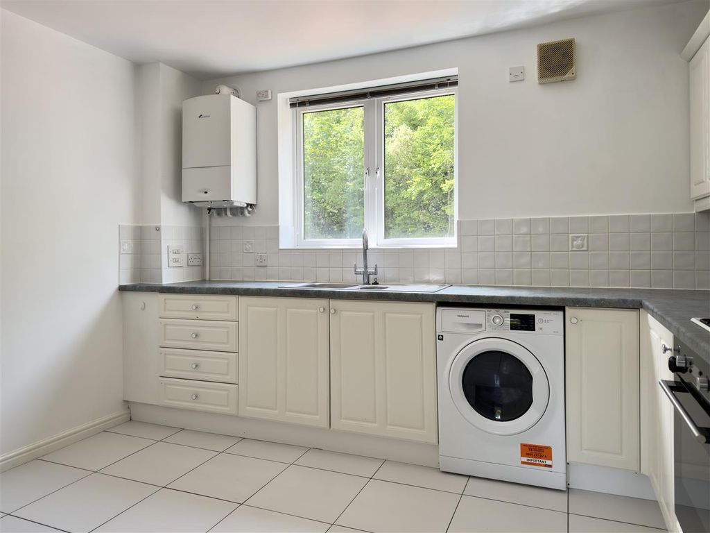 Additional image 5 of 2 bed flat for saleThe Landings, Penarth CF64
