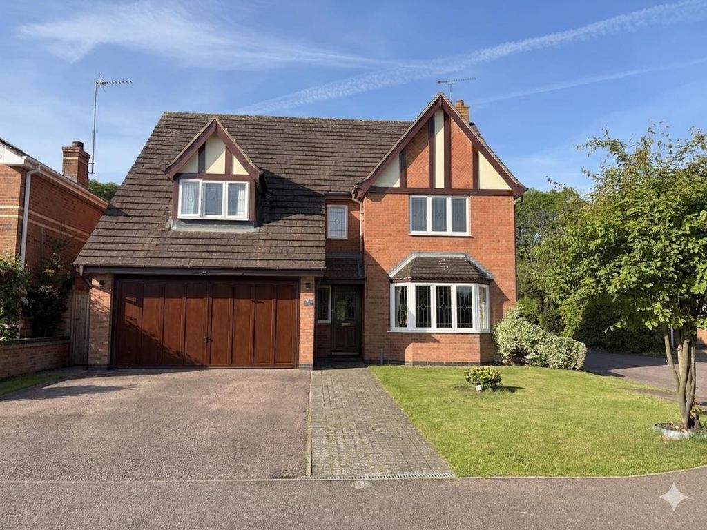 4 bed property for salePreston Drive, Daventry NN11