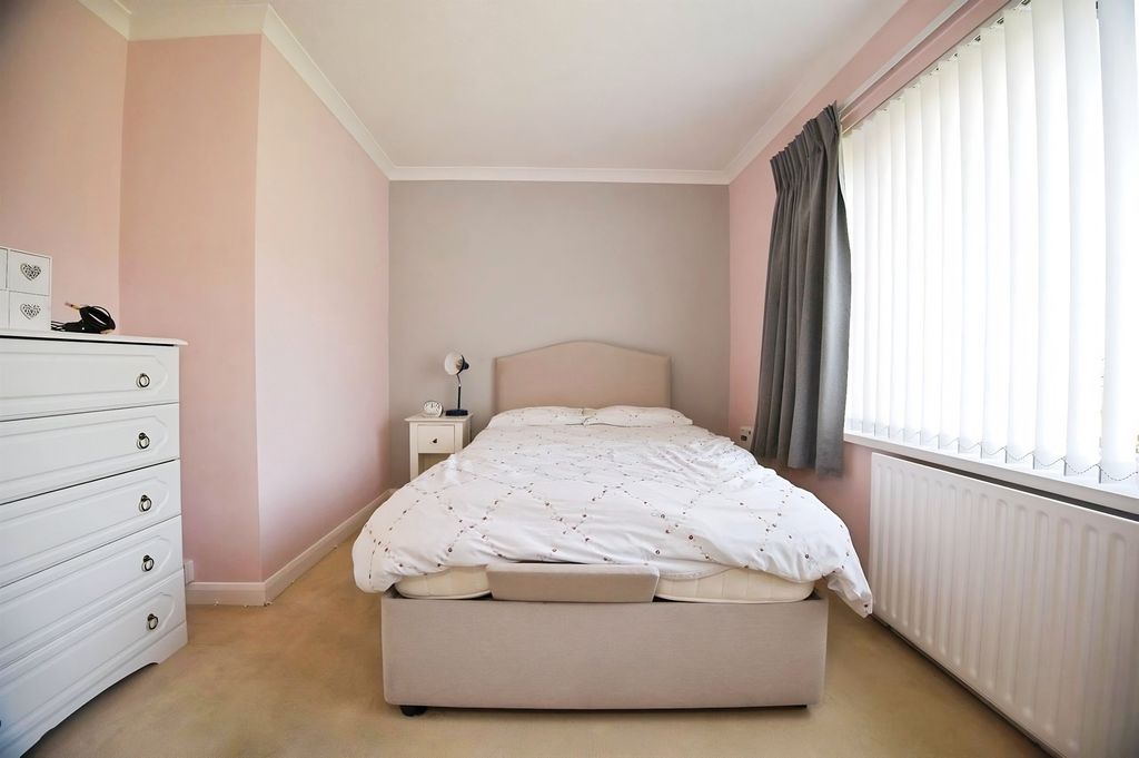 Additional image 11 of 2 bed flat for salePenlan Rise, Llandough, Penarth CF64
