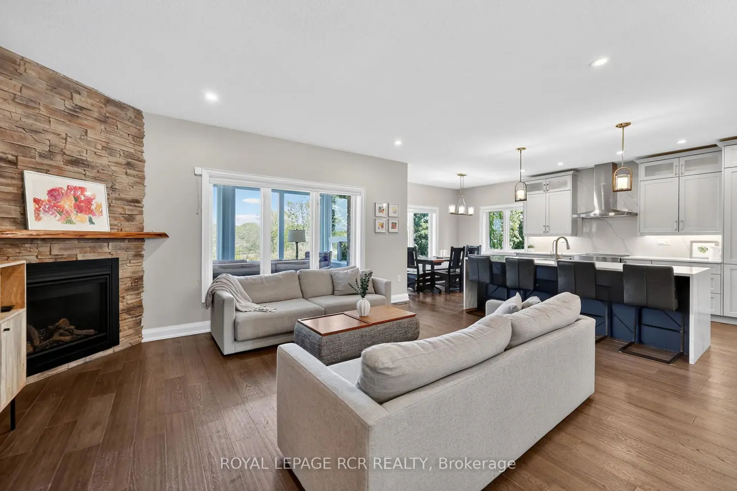 78 Glenhuron Drive photo 3