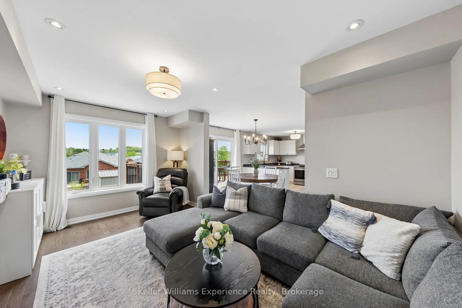 8 Hewson Street photo 3