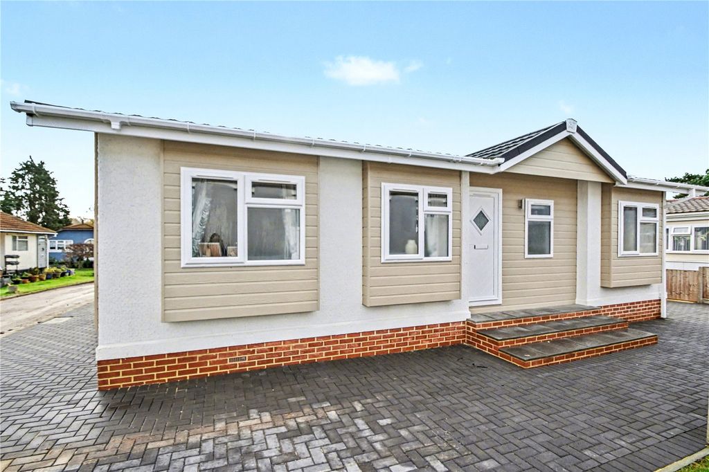 2 bed bungalow for saleSt Brelades Court, Crouch House Road, Edenbridge, Kent TN8