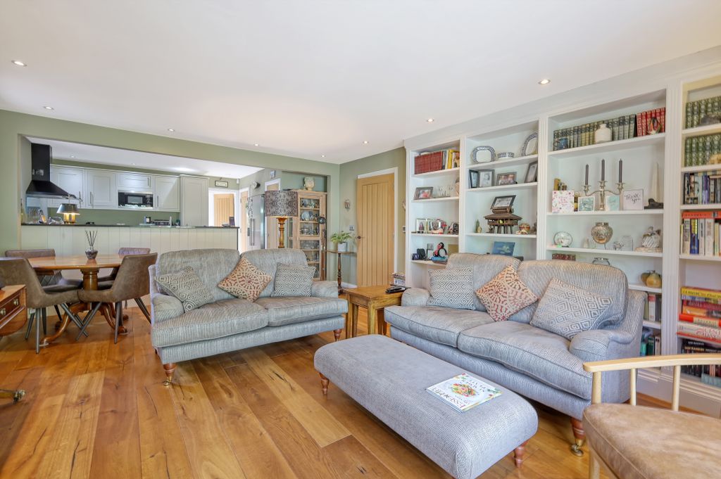 6 bed barn conversion for saleButtleys Lane, Great Dunmow CM6 photo 4