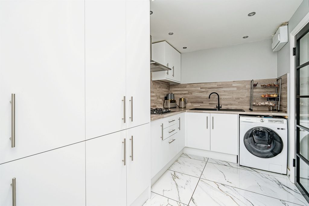 Additional image 9 of 4 bed detached house for saleHillman Drive, Dudley DY2