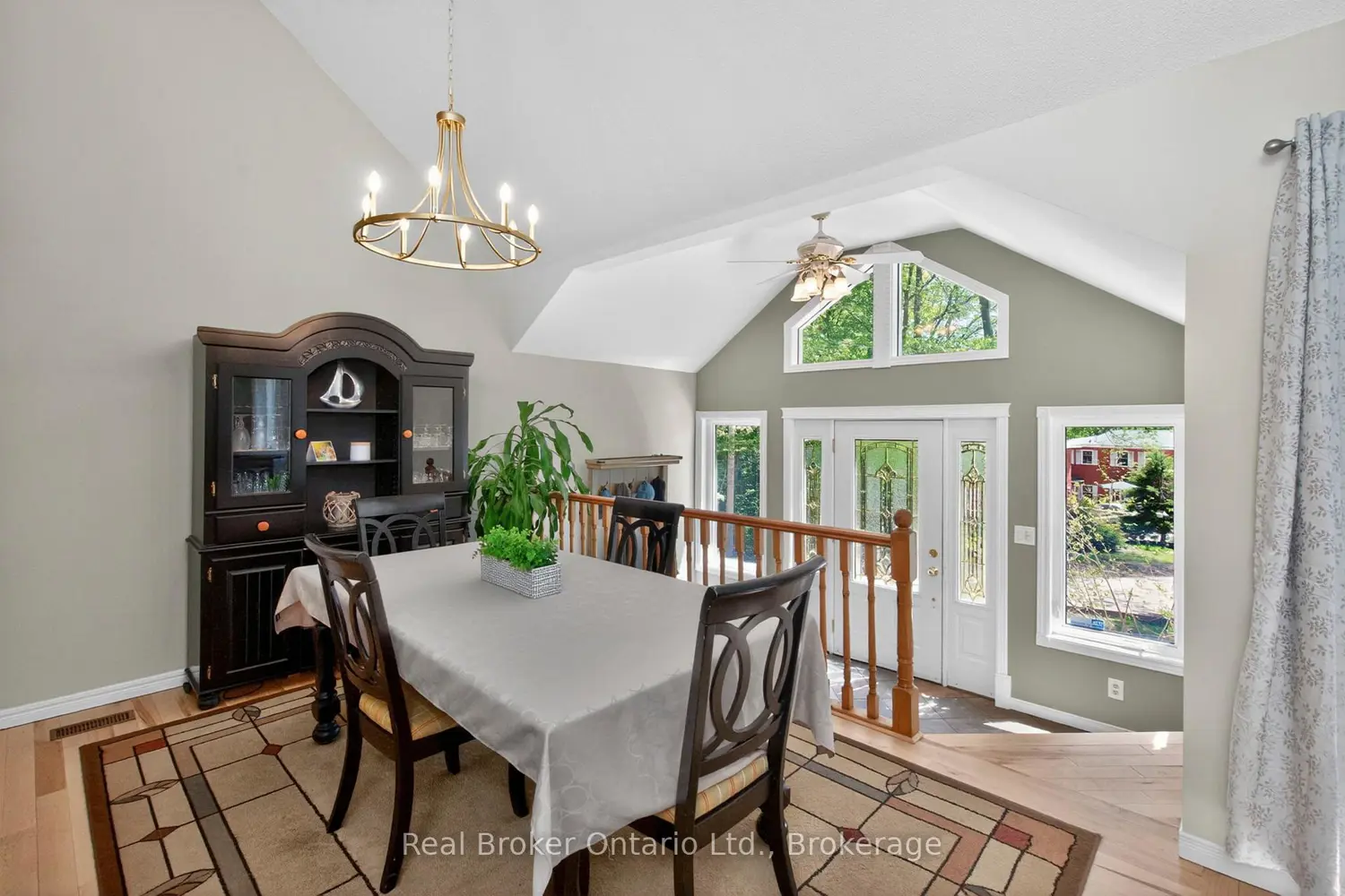 486 Forest Hill Court photo 5