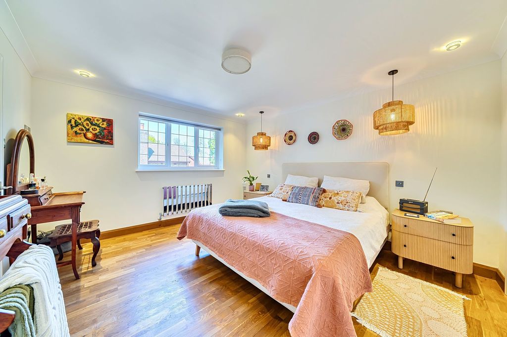 Additional image 15 of 6 bed detached house for saleEllington Way, Epsom KT18