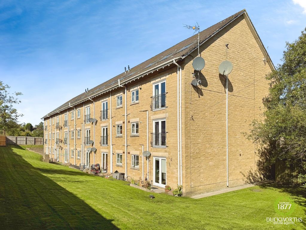 1 bed flat for saleTinker Brook Close, Oswaldtwistle BB5 photo 2