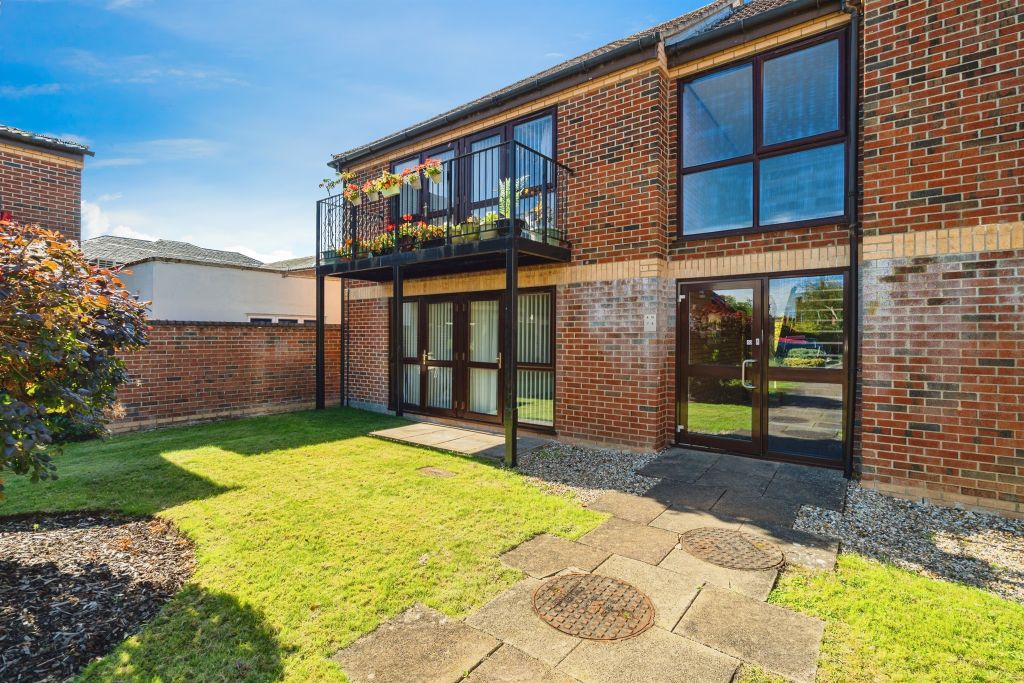 1 bed flat for saleChurch Street, Diss IP22