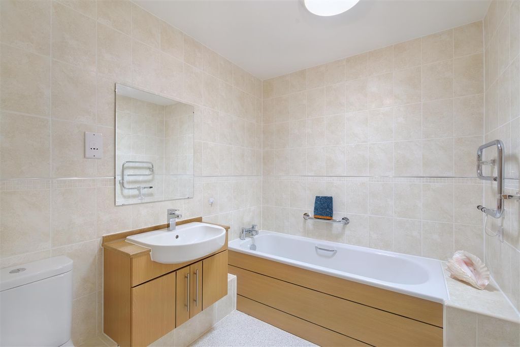 Additional image 8 of 1 bed flat for saleHorton Mill Court, Hanbury Road, Droitwich WR9