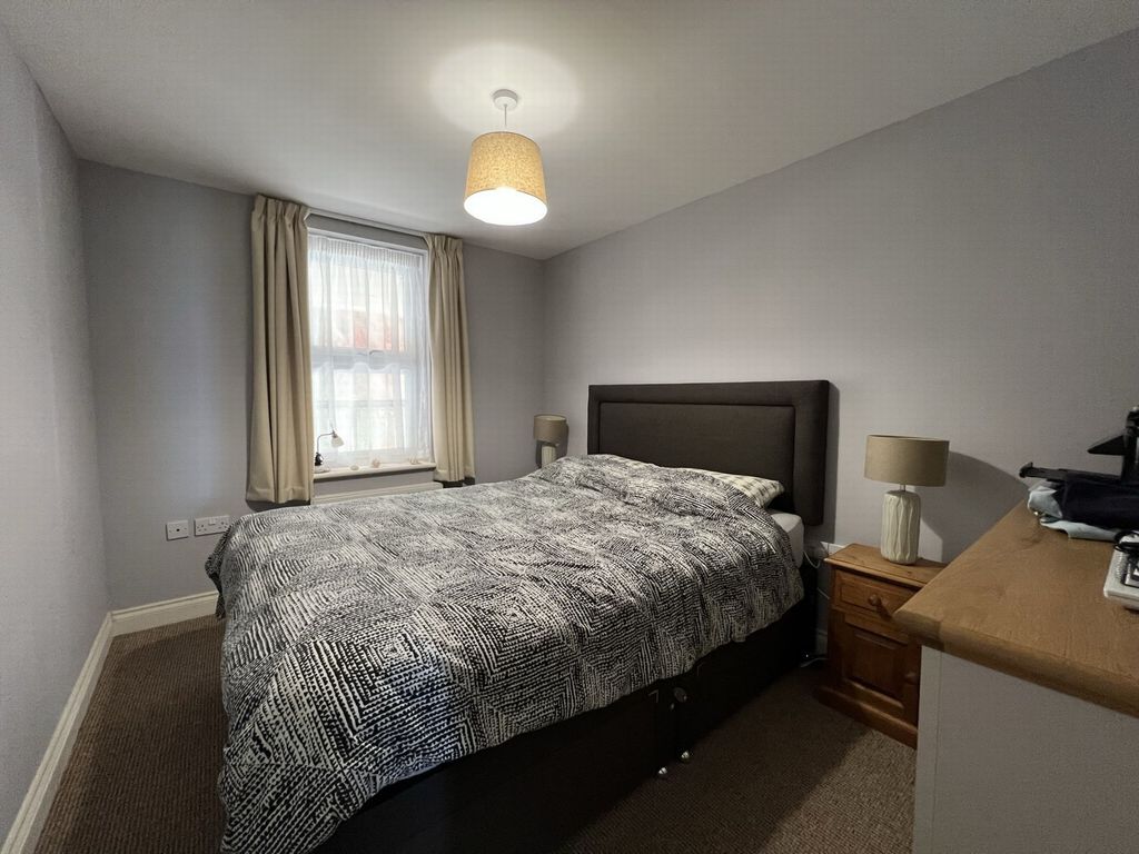 Additional image 10 of 2 bed flat for saleMarine Parade, Dawlish EX7