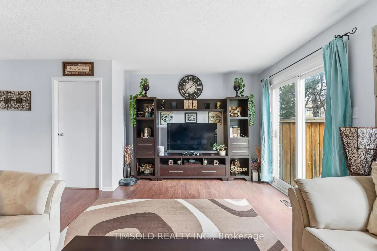 57 Hansen Road 29 photo 4