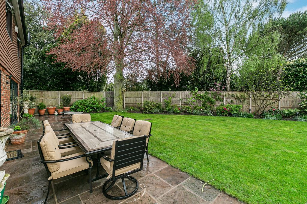 Additional image 19 of 5 bed detached house for saleAnners Close, Egham, Surrey TW20