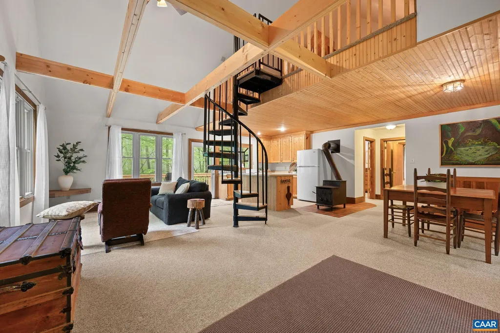 270 Little Cabin Rd, Amherst, VA 24521 photo 4