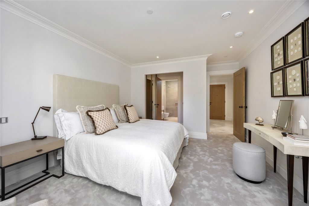 Additional image 11 of 2 bed flat for saleThe Percy, Magna Carta Park, Coopers Hill Lane, Englefield Green Egham, Surrey TW20