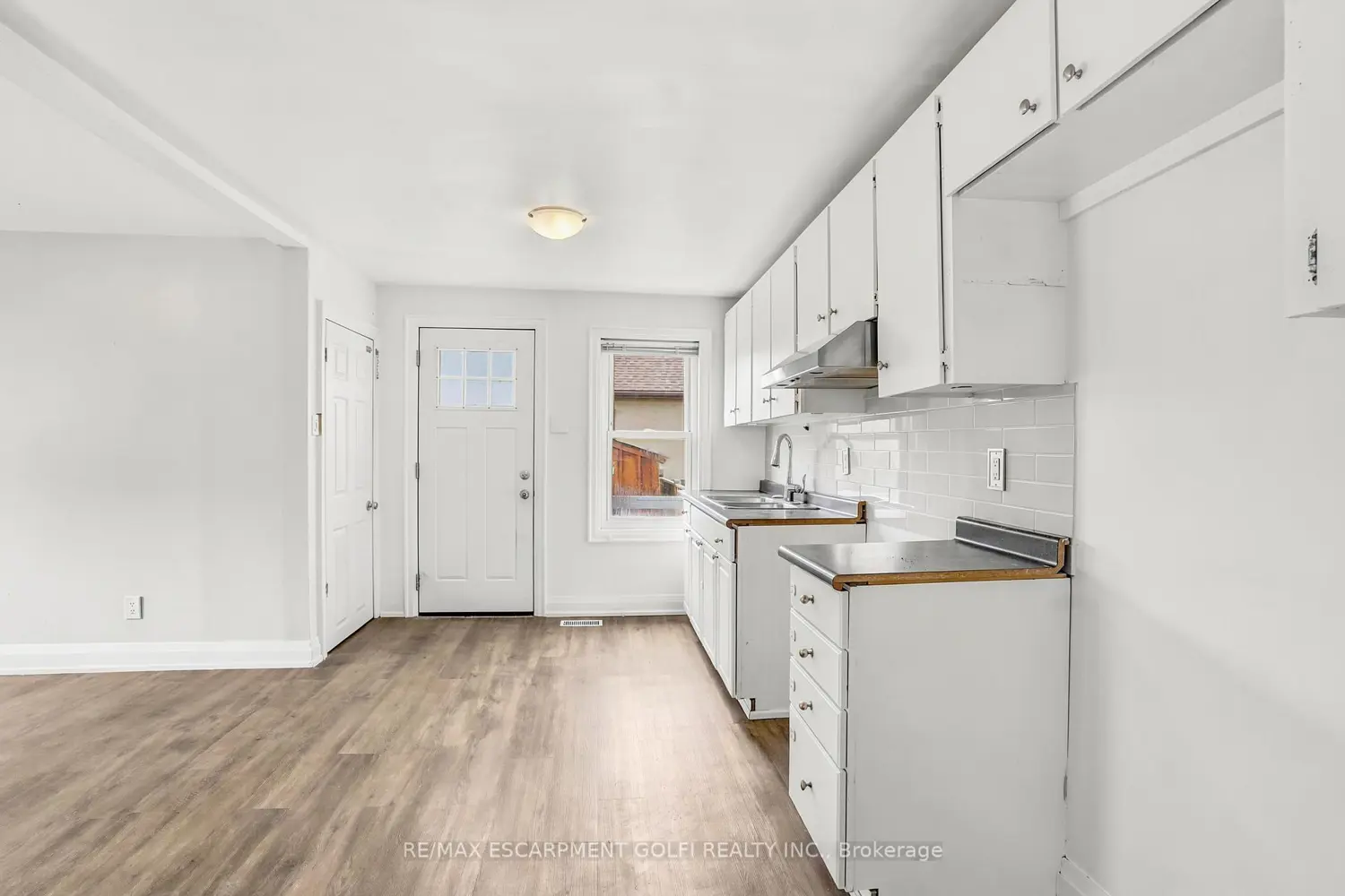 Additional image 11 of 491 Kenilworth Avenue