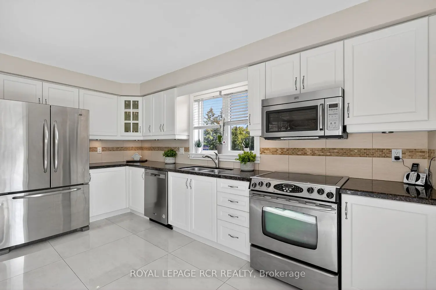 97 Riverwood Terrace photo 3