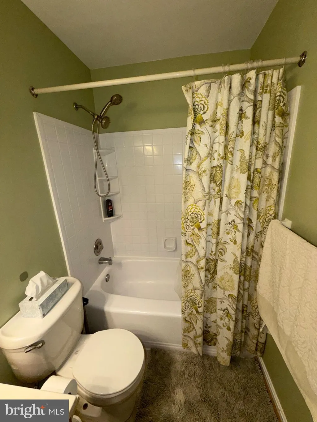 10313 Latney Road, Fairfax, VA 22032