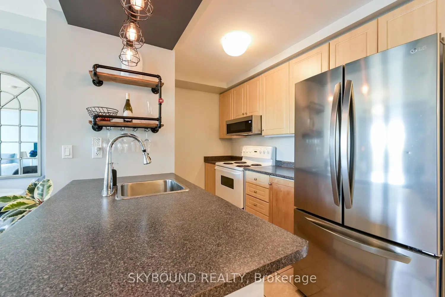 Additional image 7 of 1415 Lawrence Avenue 516