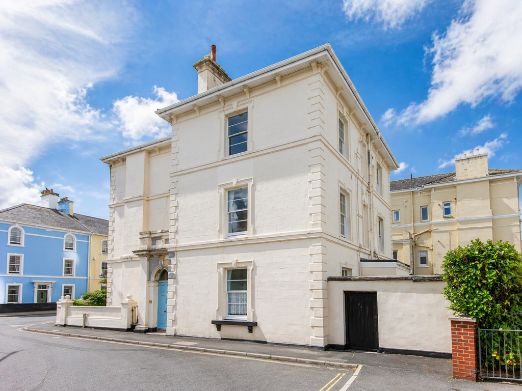 3 bed flat for saleBarton Villas, Dawlish EX7