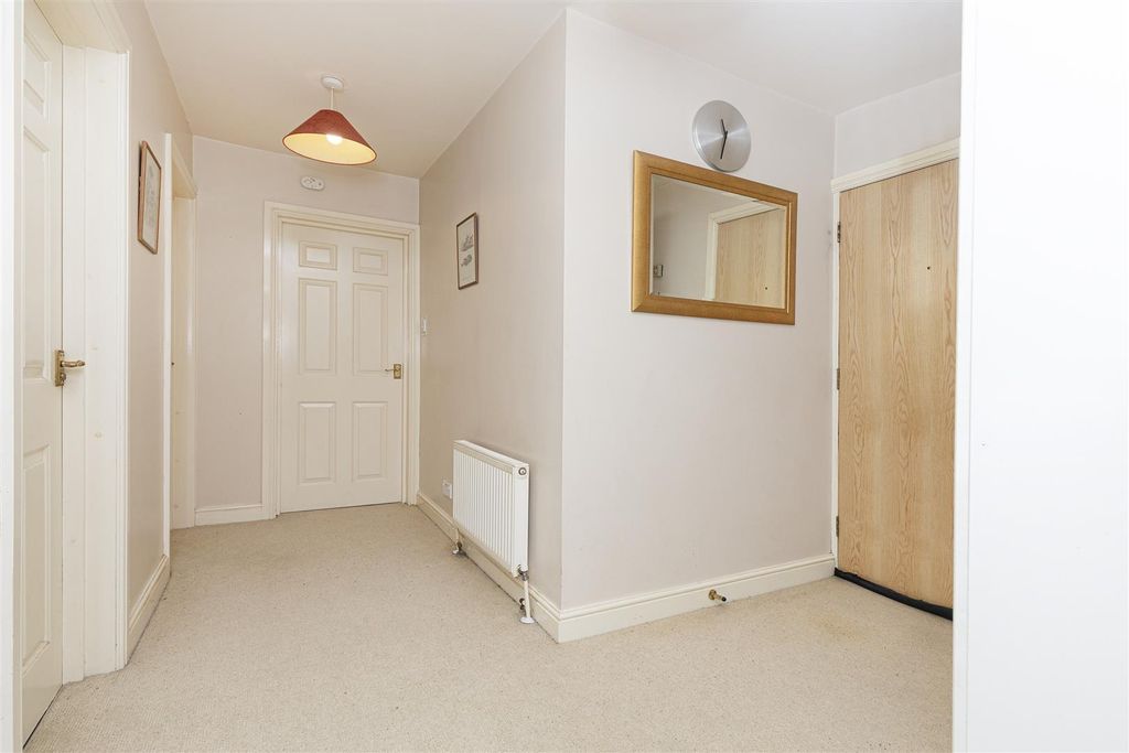 Additional image 5 of 2 bed flat for saleLaund Road, Salendine Nook, Huddersfield HD3