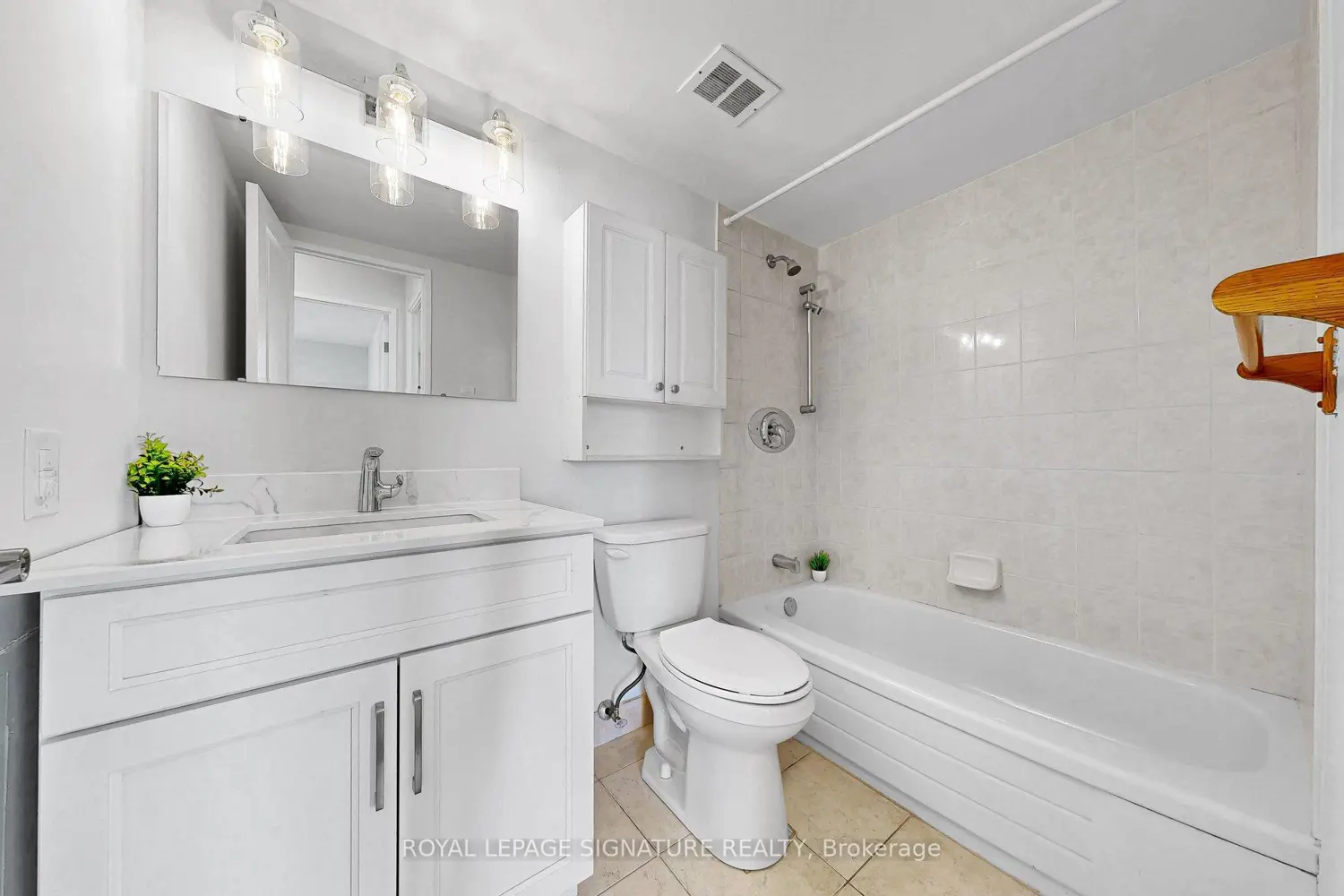 Additional image 15 of 2550 Pharmacy Avenue 703