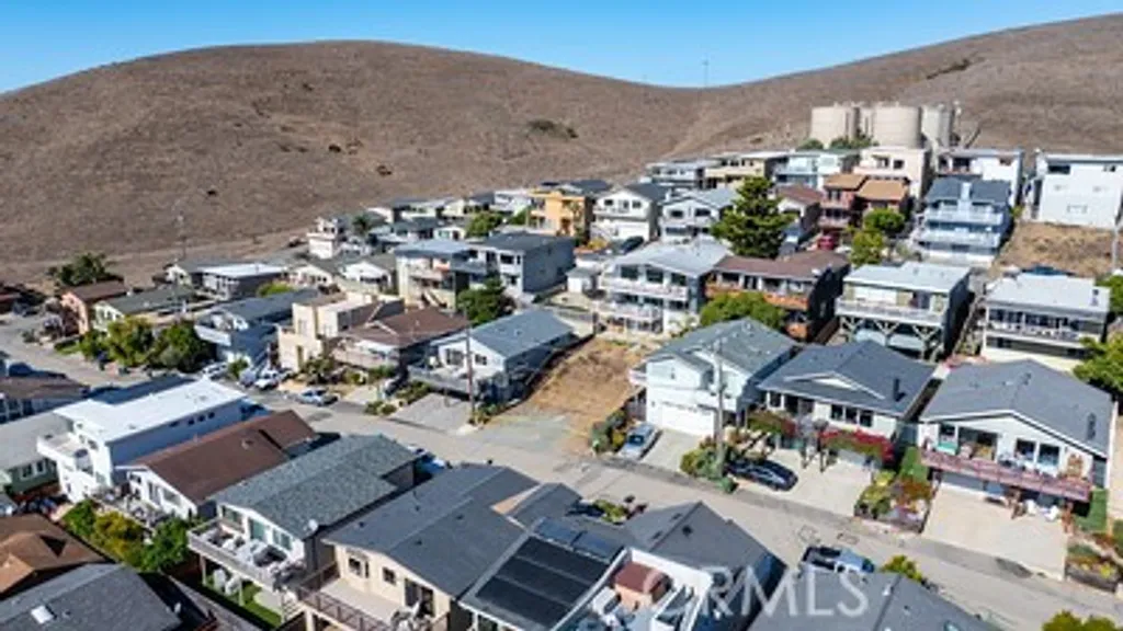 563 Zanzibar St, Morro Bay, CA 93442 photo 4