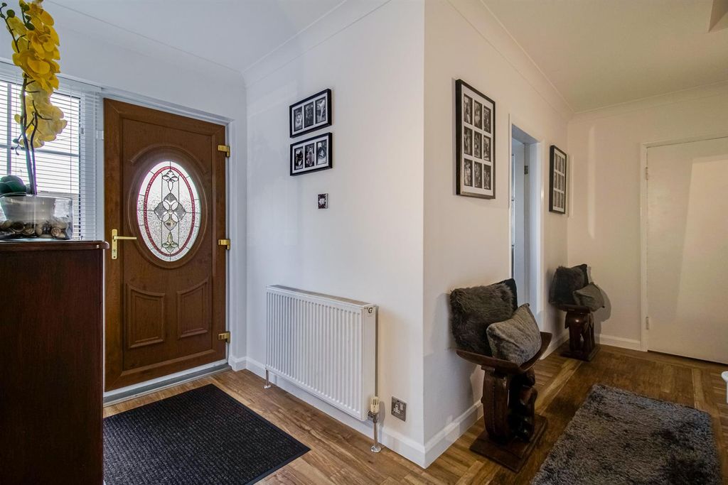 Additional image 8 of 3 bed property for saleKirkgate, Hanging Heaton, Batley WF17