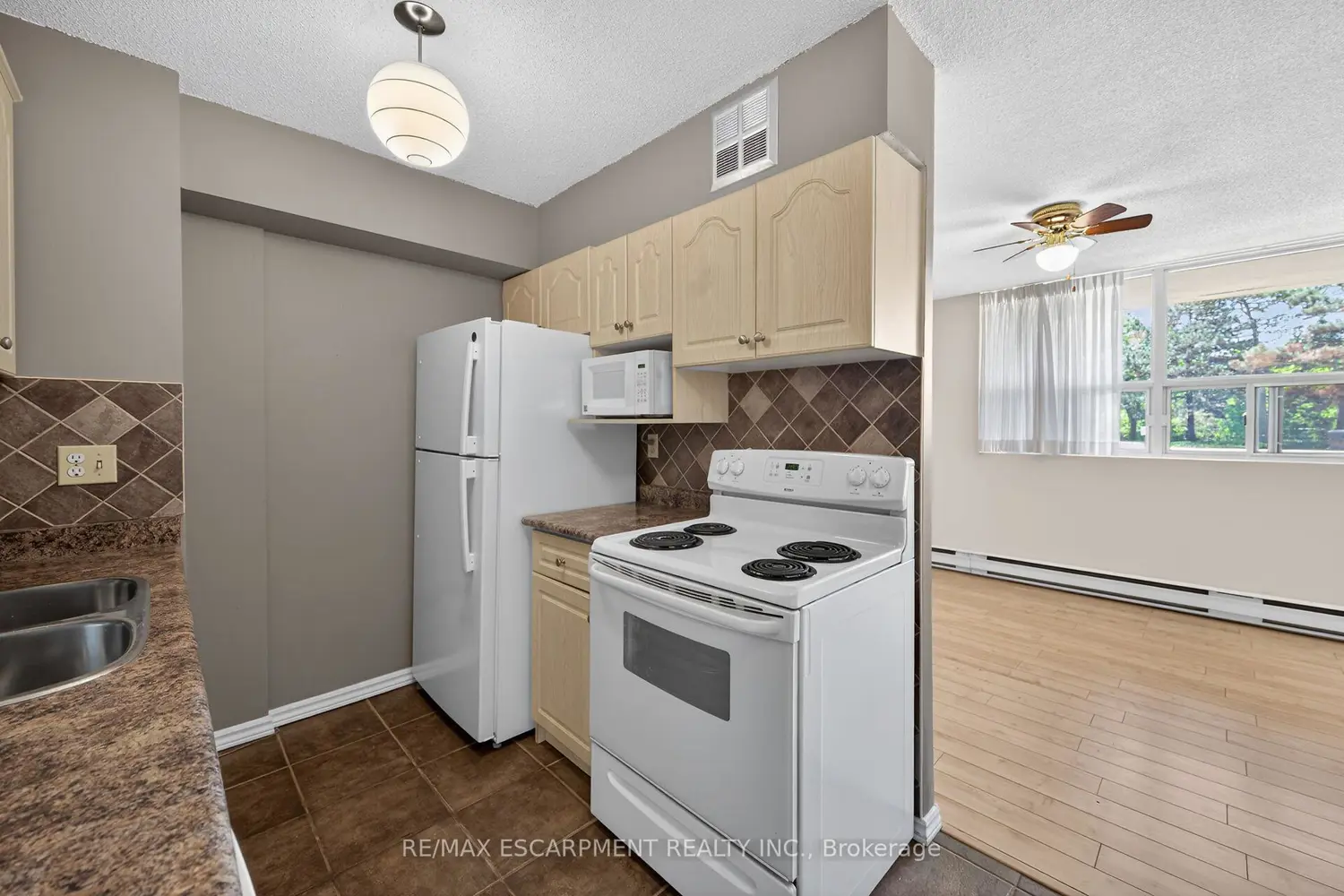 700 Dynes Road 101 photo 5