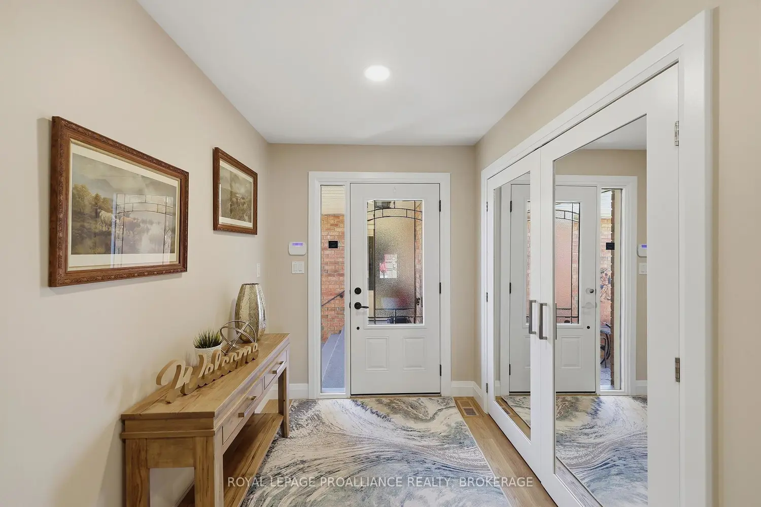 1423 Cottsmere Court photo 2