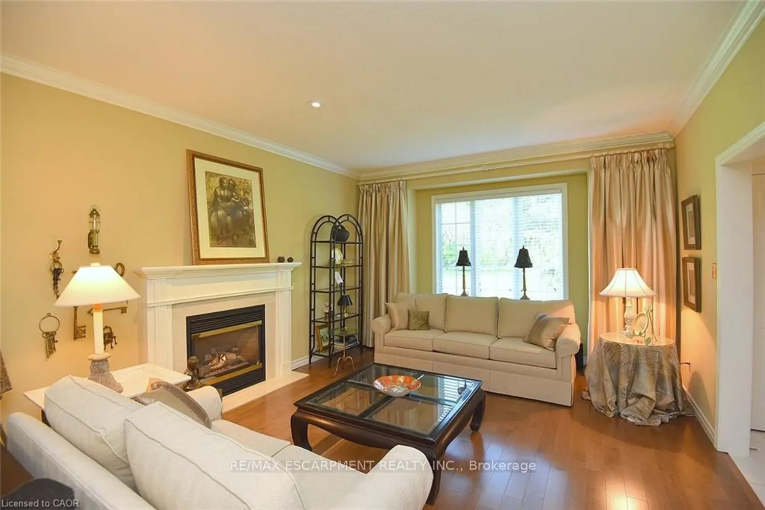 712 Robson Road photo 2