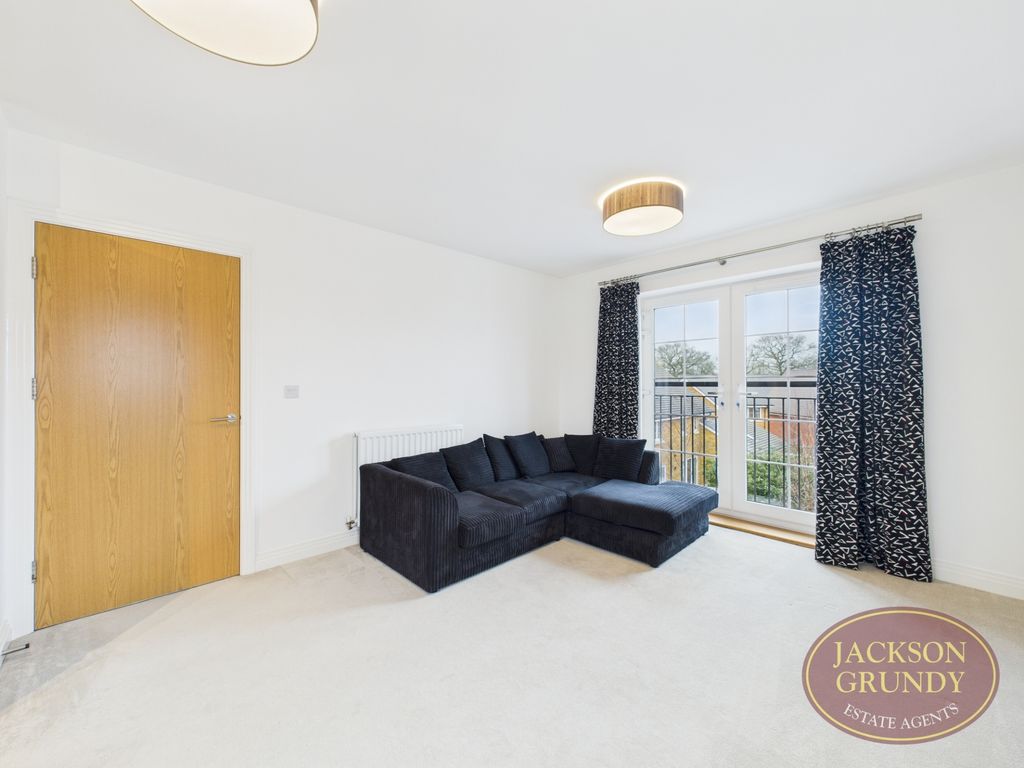 2 bed flat for saleDeerhurst Road, Monksmoor NN11 photo 2