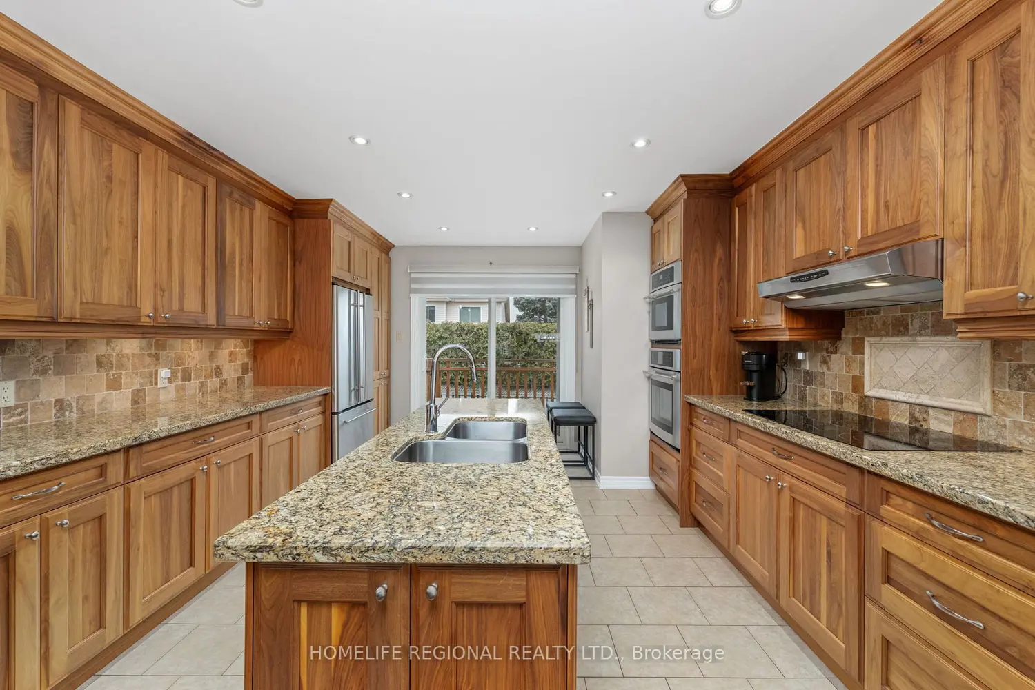 20 Ruddell Crescent photo 4