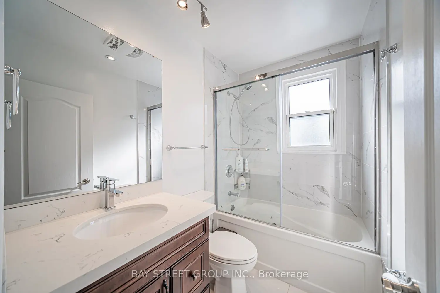 Additional image 10 of 277 Lawrence Avenue
