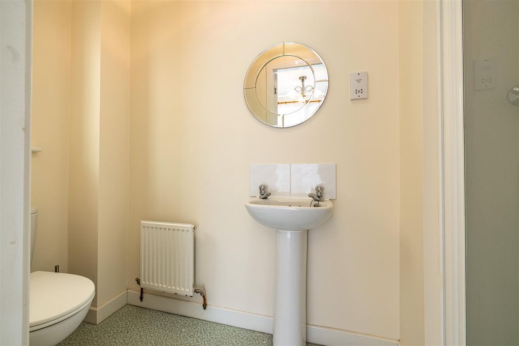 Additional image 24 of 5 bed detached house for sale21 The Beeches, Tweedbank, Galashiels TD1