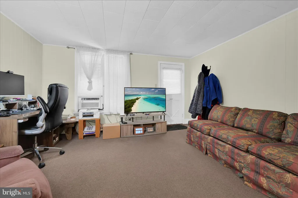 Additional image 9 of 142 S Poplar Street, Elizabethtown, PA 17022